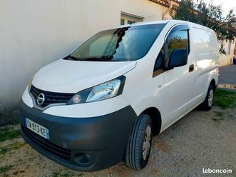 van aménagé nissan nv200
