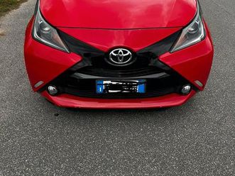 toyota aygo 1.0 x-play mmt
