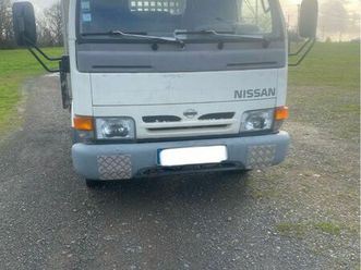 nissan cabstar plateau 2.3d 75cv