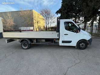 renault master plateau