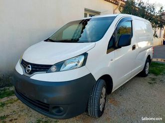 van aménagé nissan nv 200