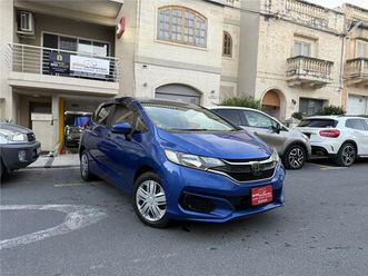honda fit 2019 1.3 petrol auto japan full extras call 99474597
