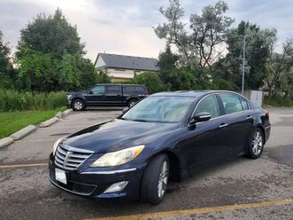 2013 genesis 3.8l technology nav, leather, 2 sets wheels!