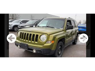 2012 jeep patriot, rare manual, leather, very clean