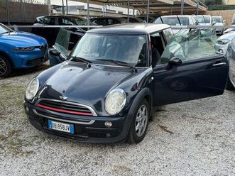 mini 1.4 tdi one d de luxe