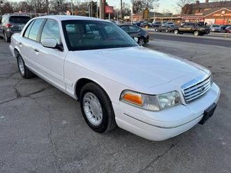 2002 ford crown victoria lx 4dr sedan* clean title*excellent condition
