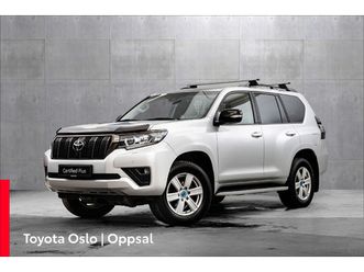 2,8 d-4d vx aut , hengerfeste,