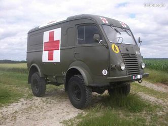 renault 4 x 4 r2087 n ambulance