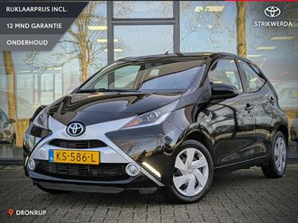 toyota aygo 1.0 vvt-i x-play | airco | camera | multimedia scherm | elek. ramen & spiegels