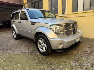 dodge nitro 5 porte nitro 2.8 l4 crd 16v r/t 4wd a