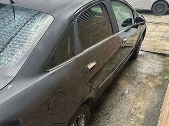 fiat linea essence 1.8 flex 16v 4p 2013