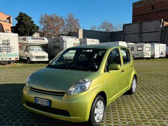 daihatsu sirion 1.0 benzina
