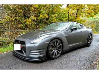 gt-r 3.8 v6 black edition 530cv auto