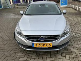 volvo v60 d2 – 2e eig - panoramadak – trekhaak – apk 02-2027 — volvo — marktplaats