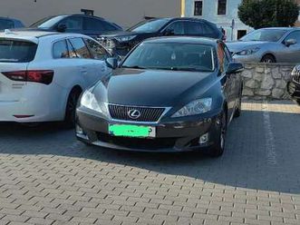 lexus is 250 rwd
