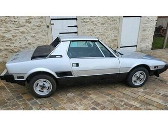 1983 fiat x1/9 gris manuel, 5 vitesses conduite à gauche...