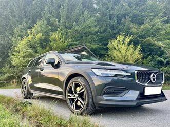 volvo v60 cross country d4 awd aut. automatik, 2020 god.