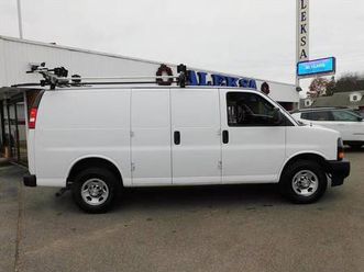 2022 chevrolet chevy express 2500