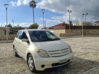 toyota ist 1,3l 2004