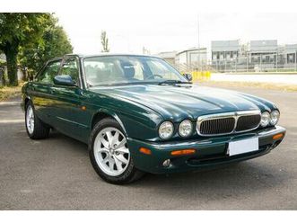 3.2 v8 237cv executive - 1998