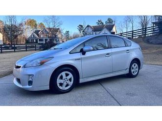 2011 toyota prius - great commuter car