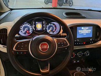 automobile fiat 500l