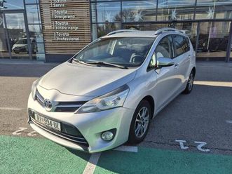 toyota verso 2,0 d-4d stella..redovno održavan,nije uvoz, prvi vlasnik, 2013 god.