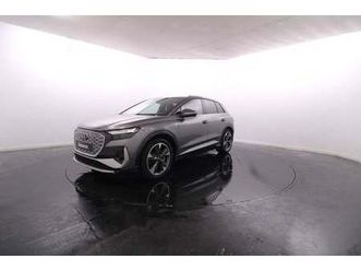 audi q4 e-tron 45 se s line plus 286cv / vidros escurecidos / cam. traseira / led / jll20