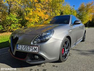 alfa romeo giulietta 1750 tbi veloce tct