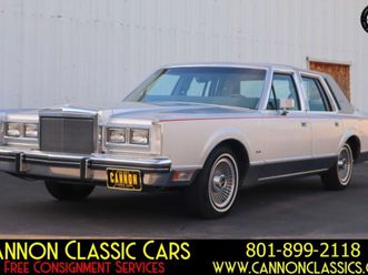 1984 lincoln town car signature