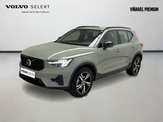 volvo xc40 plus, b3 mild hybrid, gasolina, dark