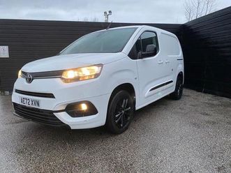 2022 toyota proace 1.5d 100 design van [6 speed] panel van diesel manual