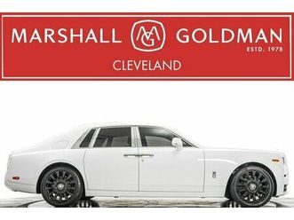 2023 rolls-royce phantom sedan