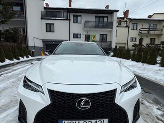 lexus is