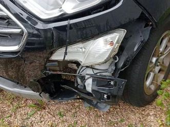 ford ecosport con distribuzione rotta!!!!!!!!