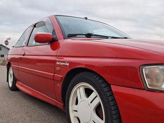ford escort rs 2000