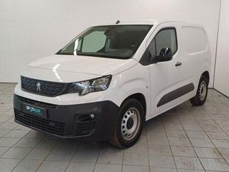 m 800kg electrique 136ch batterie 50 kwh