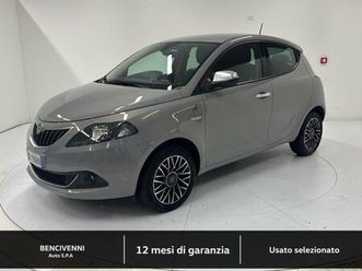 ypsilon 3ª serie 1.0 firefly 5 porte s&s hybrid alberta ferretti