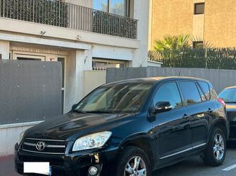 rav 4 d4d 2010 lounge cuir toit ouvrant - 165.000 kms