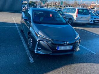 toyota prius solar lounge