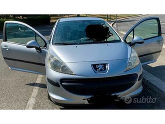 peugeot 207 3p 1.4 hdi no lavori 70 cv neopatentat