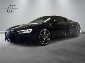 r8 coupé performance s-tronic