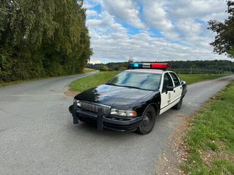 police car chevrolet caprice