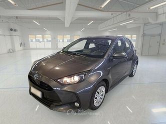 toyota yaris hybrid business my20 5 porte