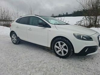 volvo v40 cross country allrad