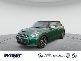 mini cooper se classic trim hud pano rfk pdc tempomat