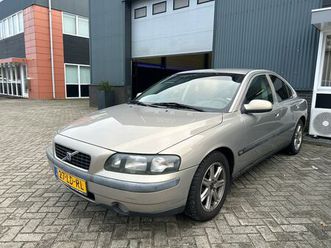 volvo s60 - 2.4 / nieuwe apk