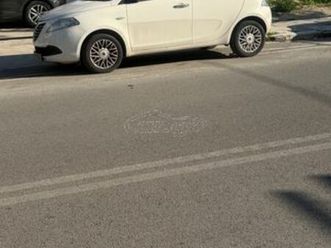 lancia ypsilon 2014 platinum