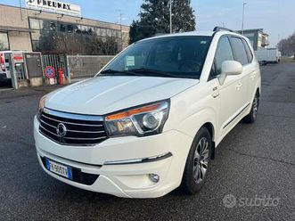 ssangyong rodius 2.2 diesel 4wd a/t classy