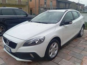 volvo v40 cross country 2.0 120 cv